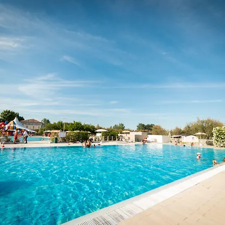 Kompleks wypoczynkowy Club Del Sole Vigna Sul Mar Family Collection